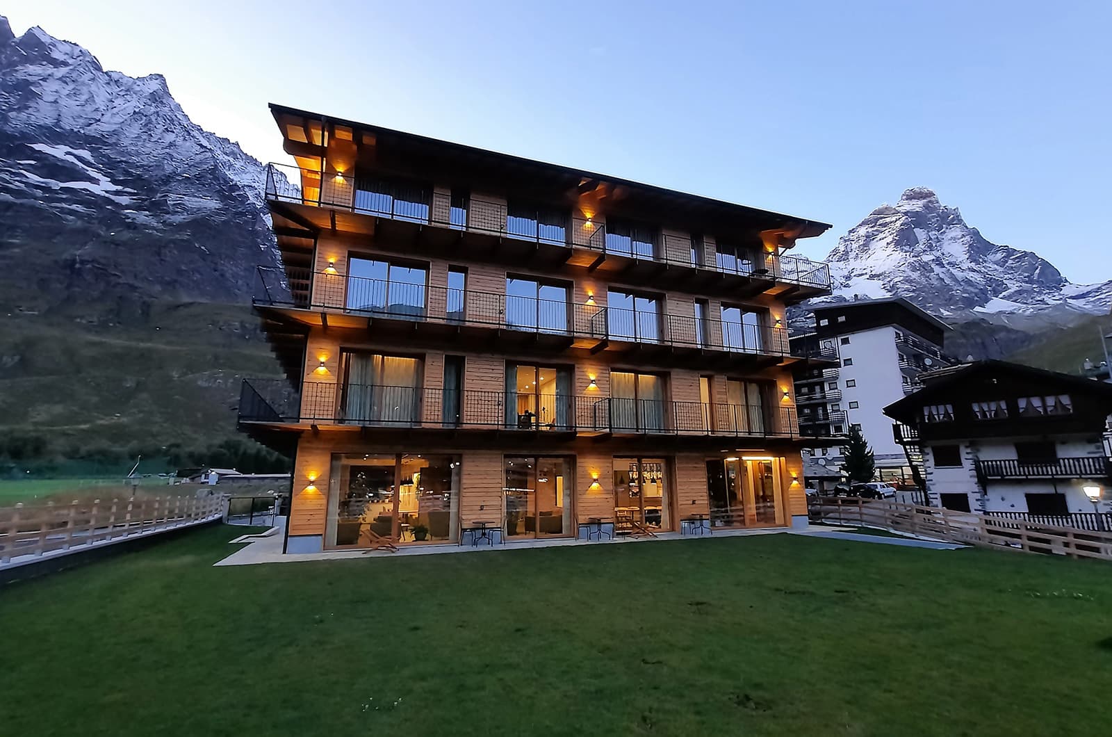 Red Fox Lodge Cervinia, imagem 2