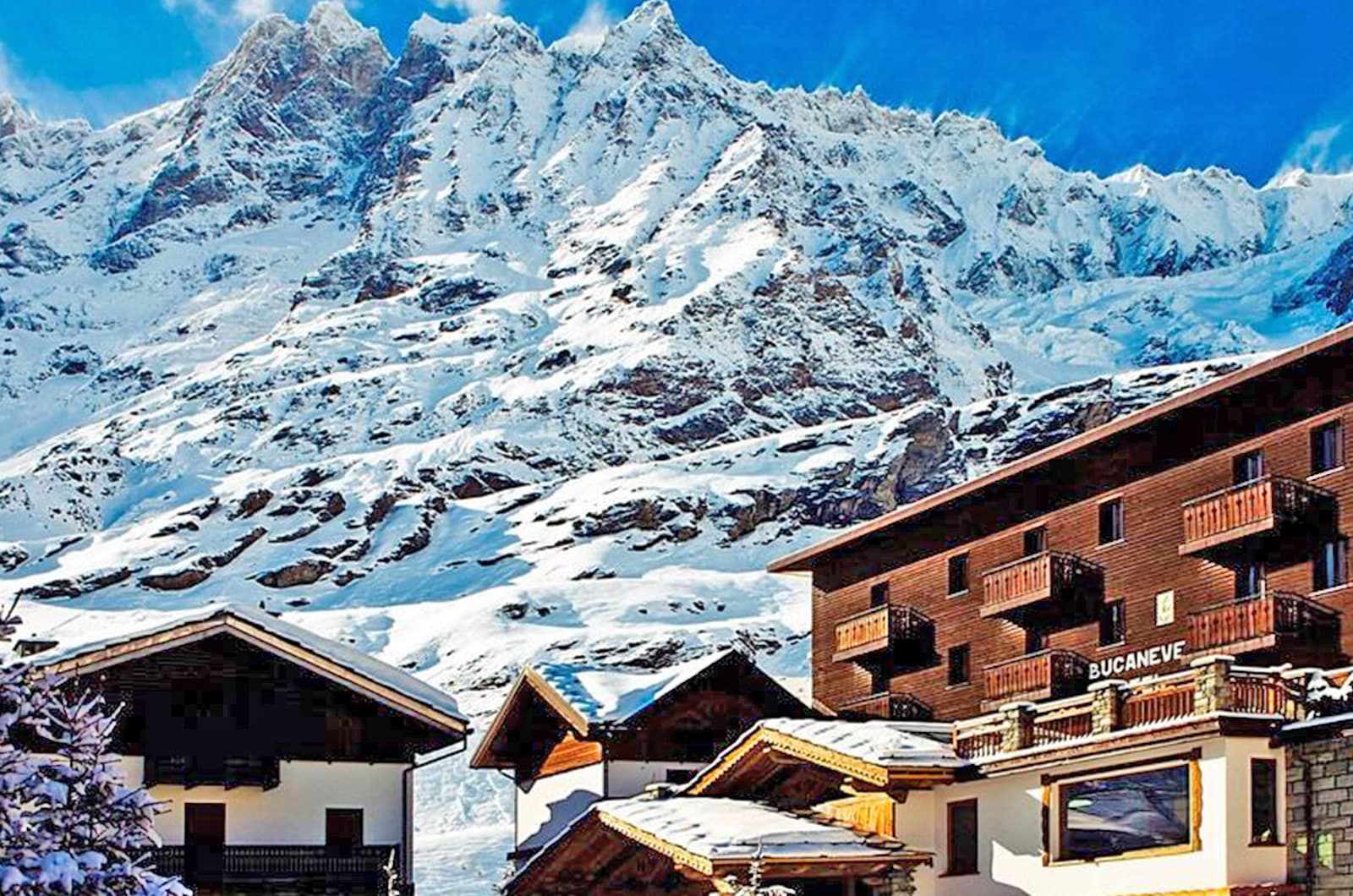 Hotel Bucaneve