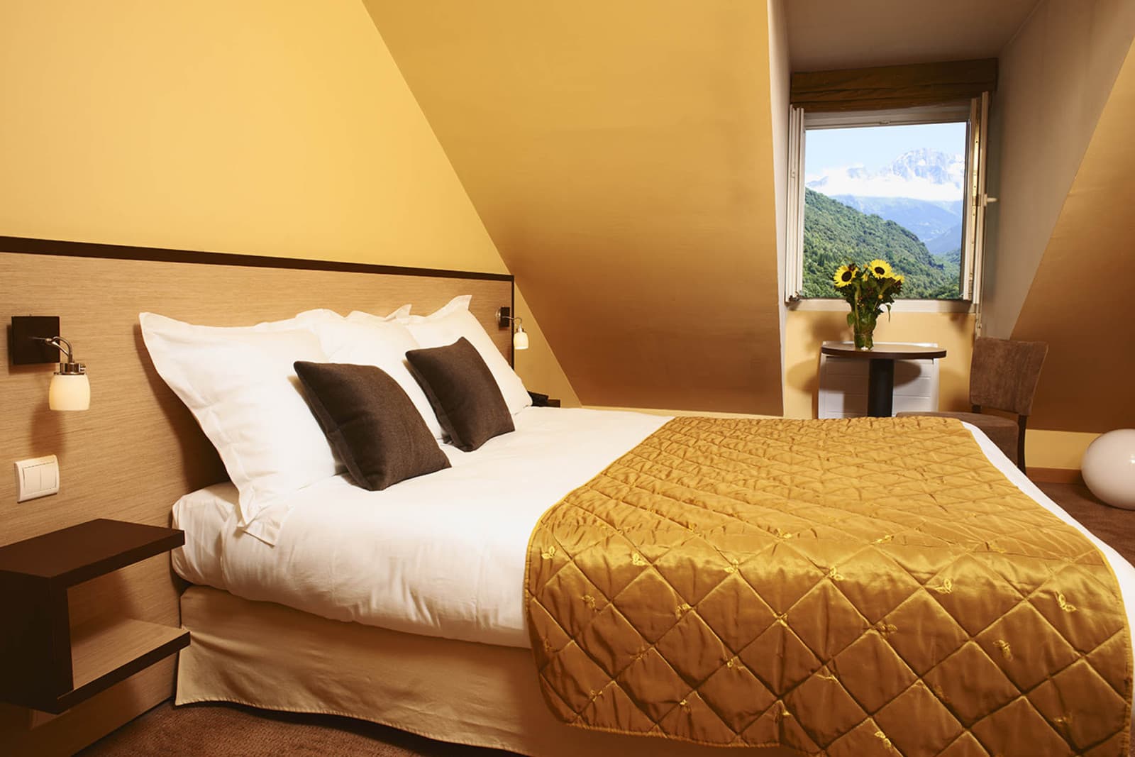 Golf Hotel, imagem 5