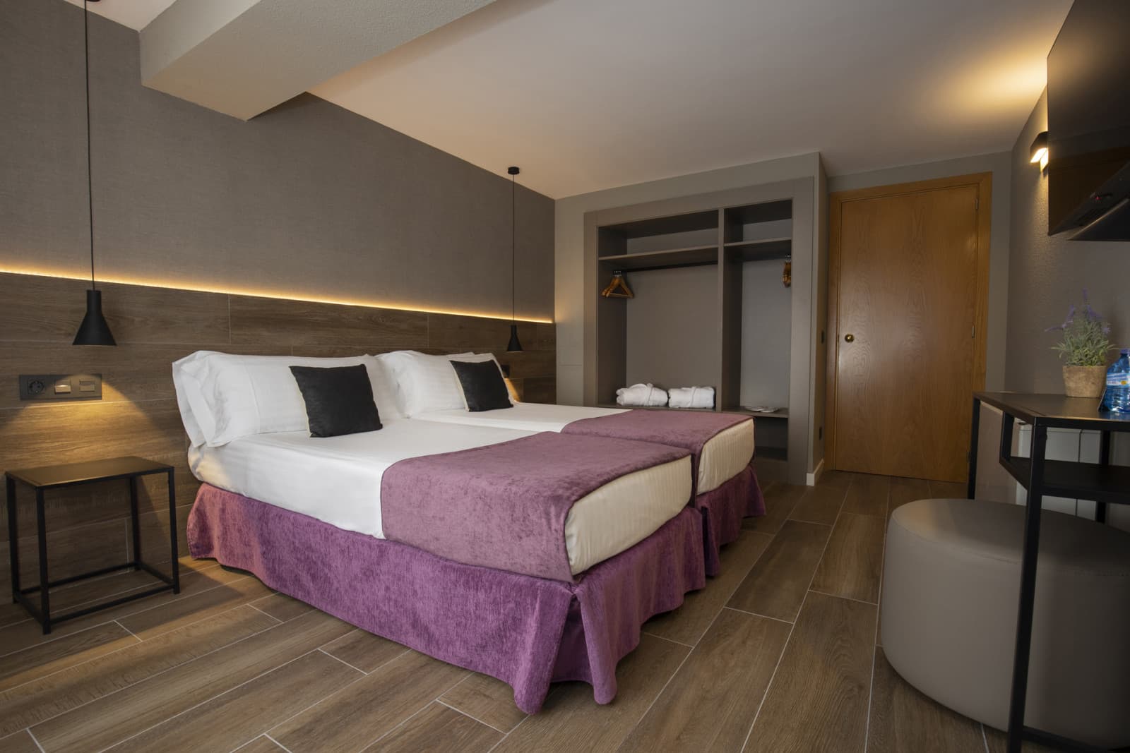 Yomo Eureka Hotel